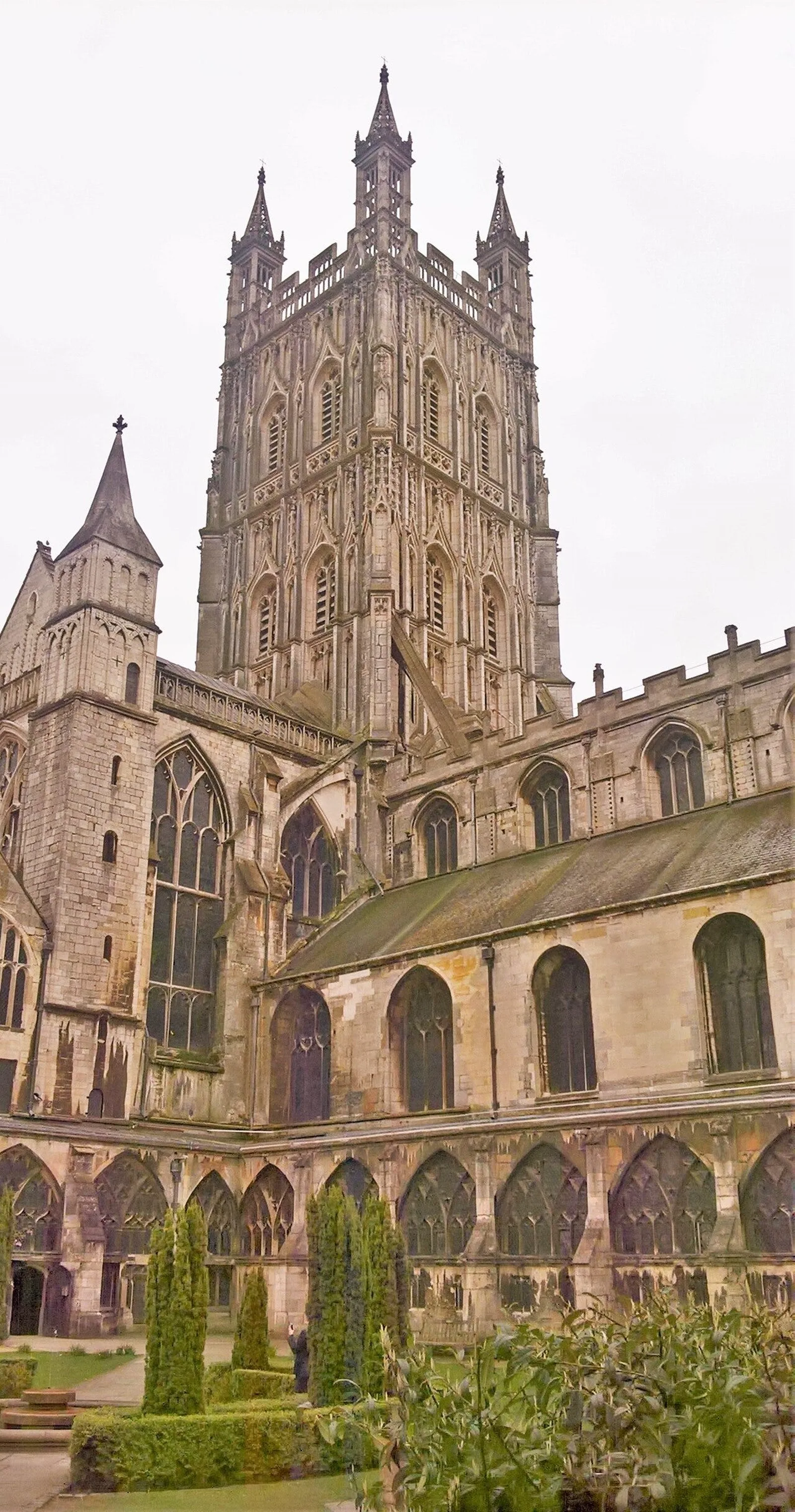 Gloucester Cathedral in Gloucestershire, England, near RAF Fairford. Photo: Wikimedia Commons.