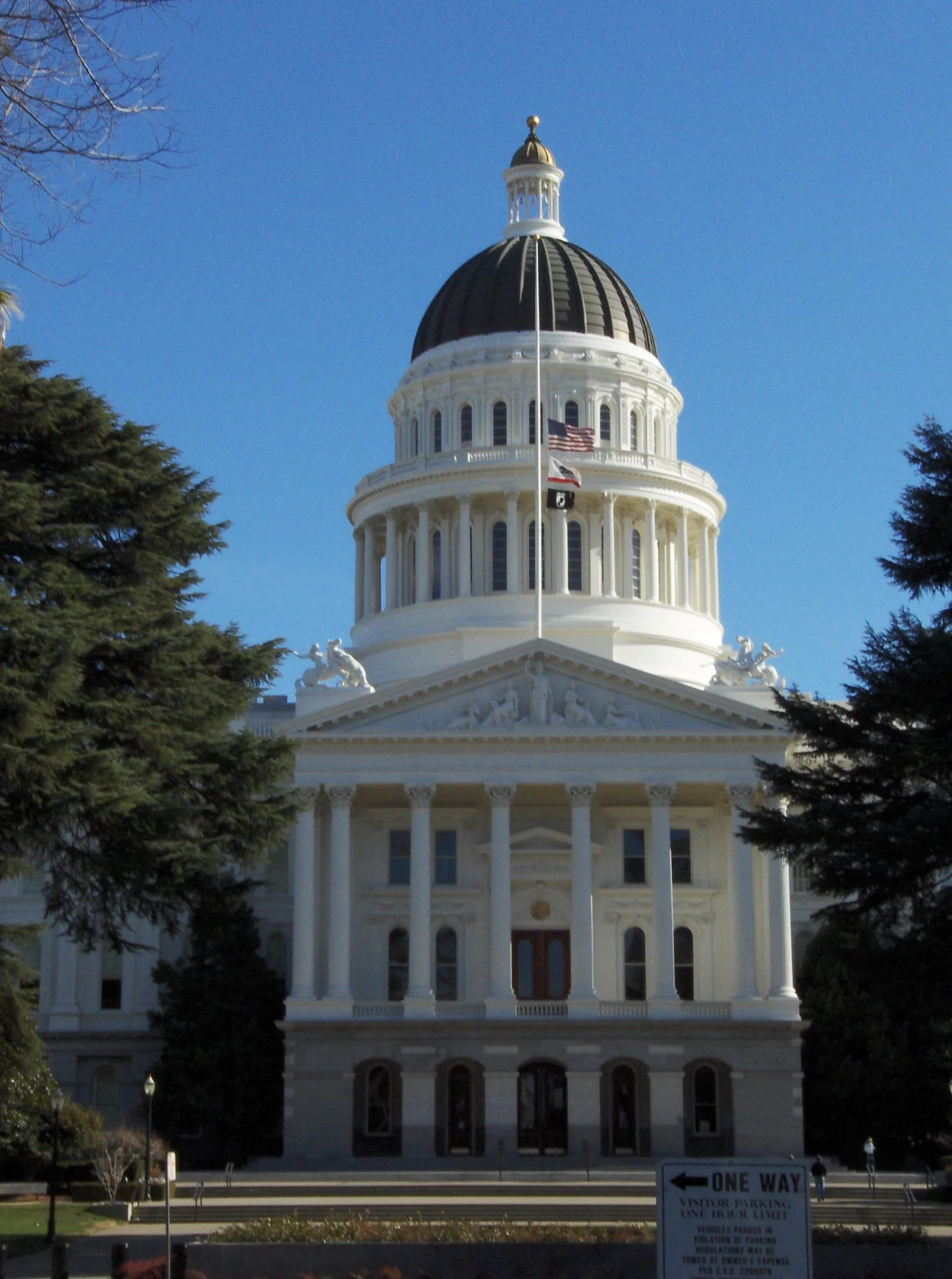 The California State Capitol in Sacramento. Photo: Wikimedia Commons.