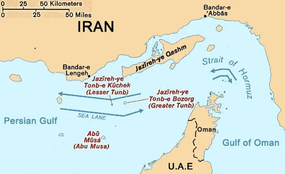 Map of the Strait of Hormuz linking the Persian Gulf and the Gulf of Oman. Image: CIA map via University of Texas / Wikimedia Commons, public domain.
