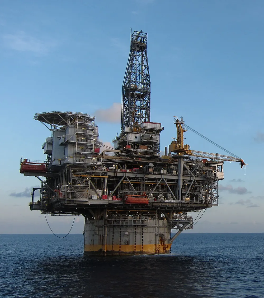 The Mad Dog spar platform in the Gulf of Mexico. Photo: Cndn Bacon / Wikimedia Commons, CC BY-SA 3.0.