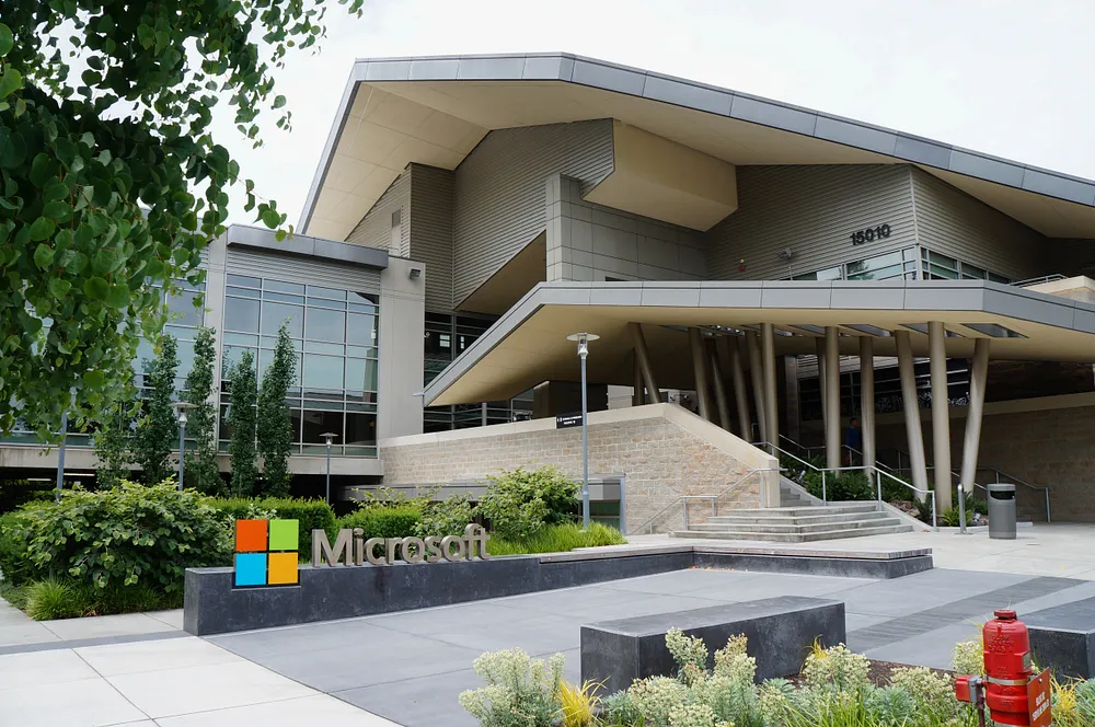 Building 92 on Microsoft's Redmond campus. Photo: Jiaqian AirplaneFan / Wikimedia Commons, CC BY 3.0.