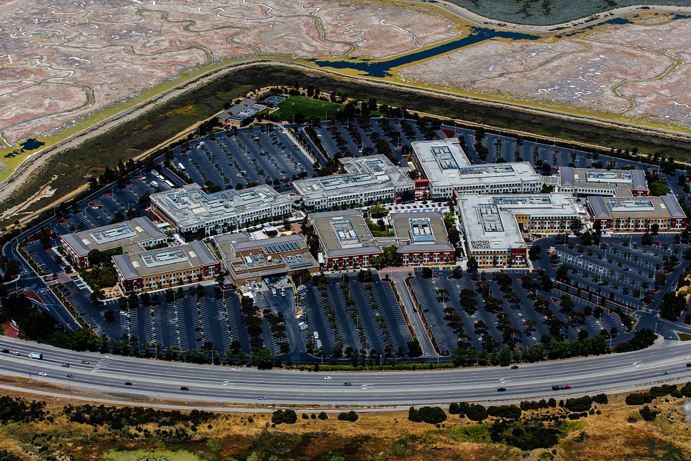 The Facebook campus in Menlo Park, seen from the air. Photo: Austin McKinley / Wikimedia Commons, CC BY 3.0.
