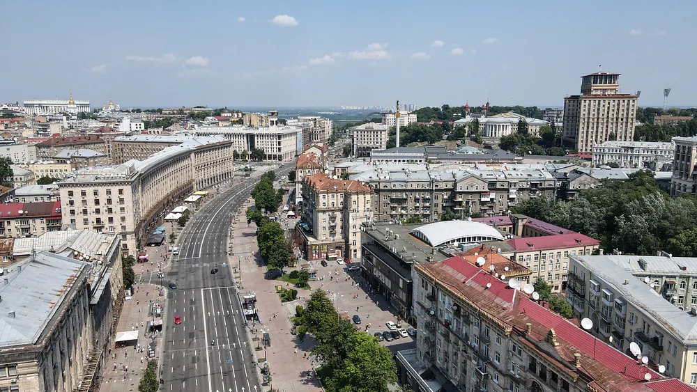 Khreshchatyk, the main street in Kyiv. Photo: Kyiv City Council / Wikimedia Commons, CC BY 4.0.