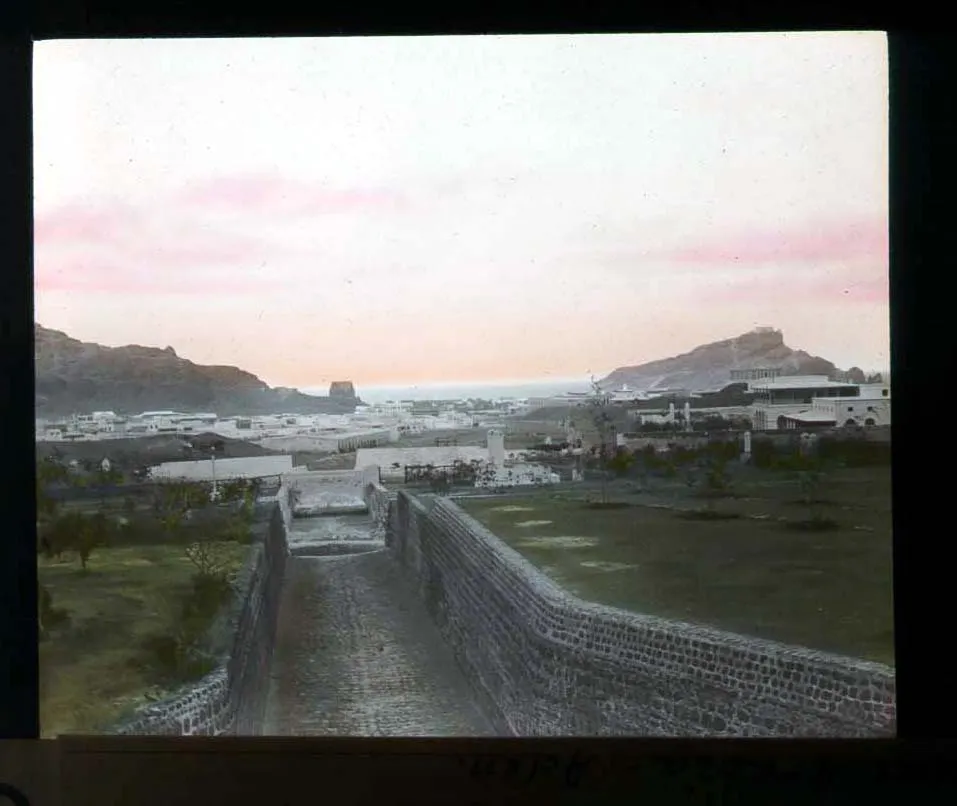 The Cisterns of Tawila in Aden, Yemen. Photo: The Field Museum Library / Wikimedia Commons, no restrictions.