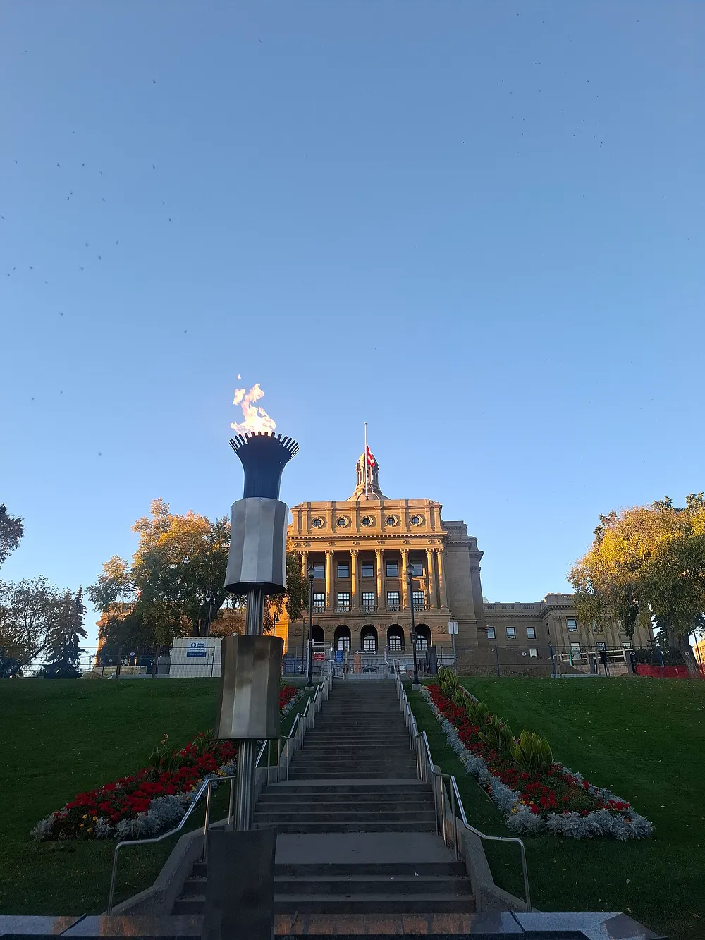 The Alberta Legislature in Edmonton. Photo: Ferfive / Wikimedia Commons, CC BY-SA 4.0.