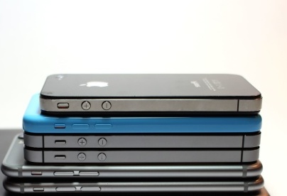 apple's installed base of 2.5 billion devices