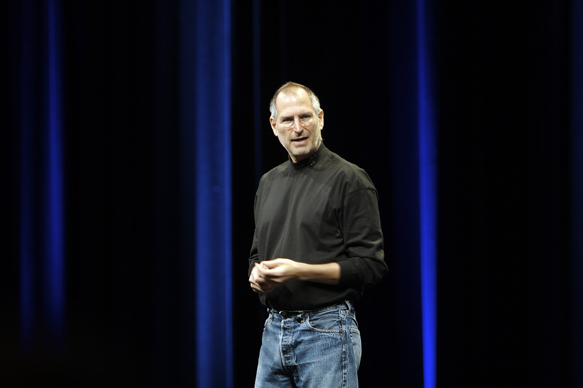 steve jobs on stage, 2007